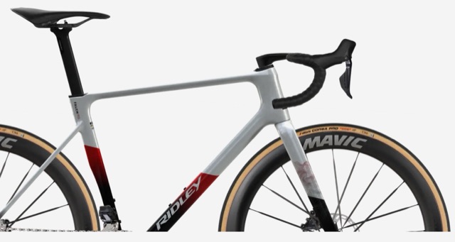 Ridley Falcn RS 2.0 配色：Silver・Black・Candy Red Metallic 銀黑紅